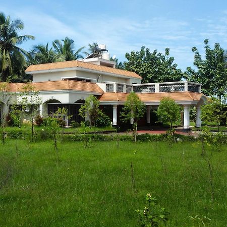River View Mangalore Buitenkant foto